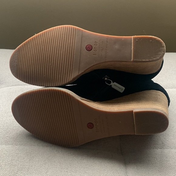 Blondo Natalia Waterproof Black Suede Leather Wedge Booties Ankle Boots Size 7.5 - Picture 12 of 16